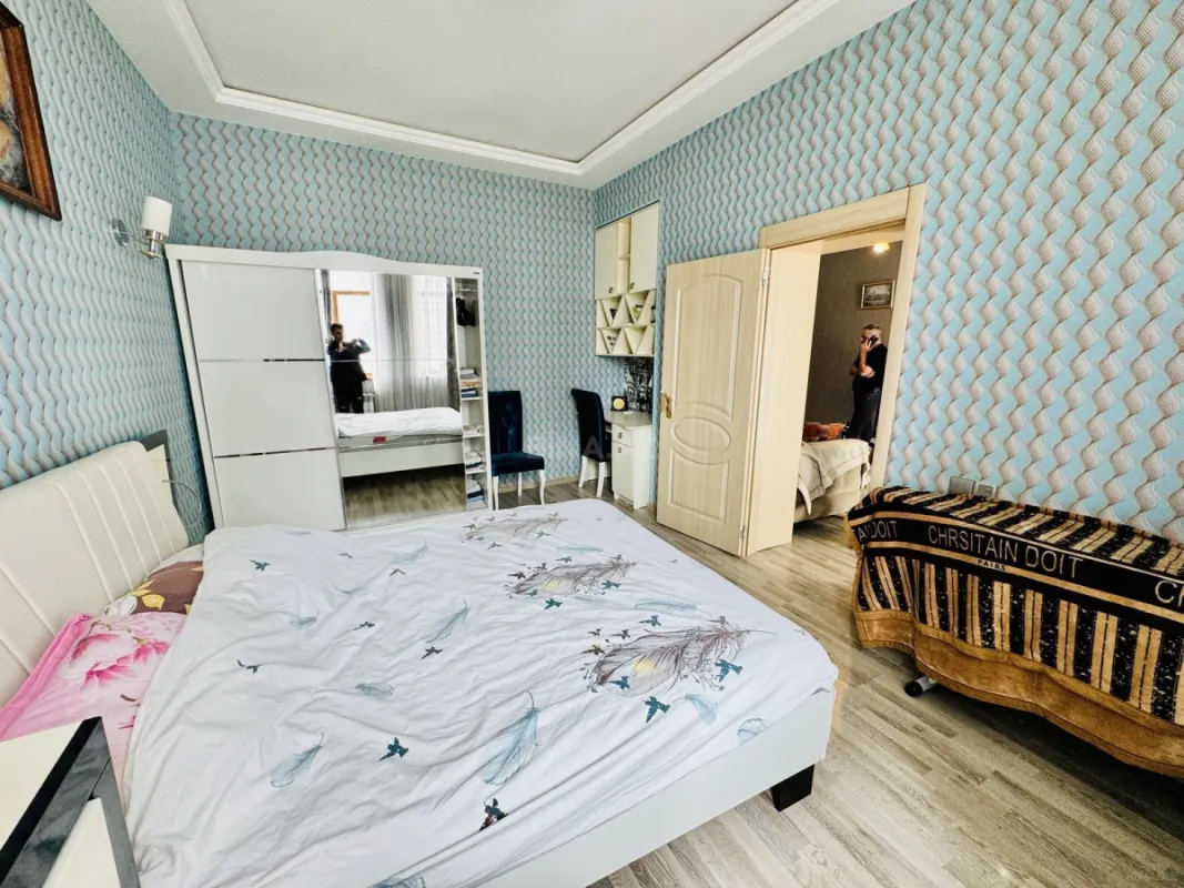 Kirayə verilir 2 otaqlı mənzil 75 m²