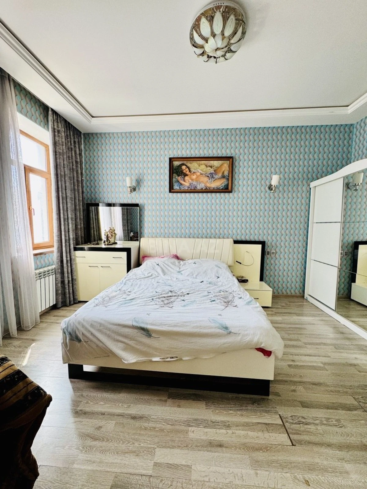 Kirayə verilir 2 otaqlı mənzil 75 m²