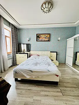 Kirayə verilir 2 otaqlı mənzil 75 m²