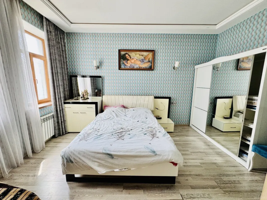 Kirayə verilir 2 otaqlı mənzil 75 m²