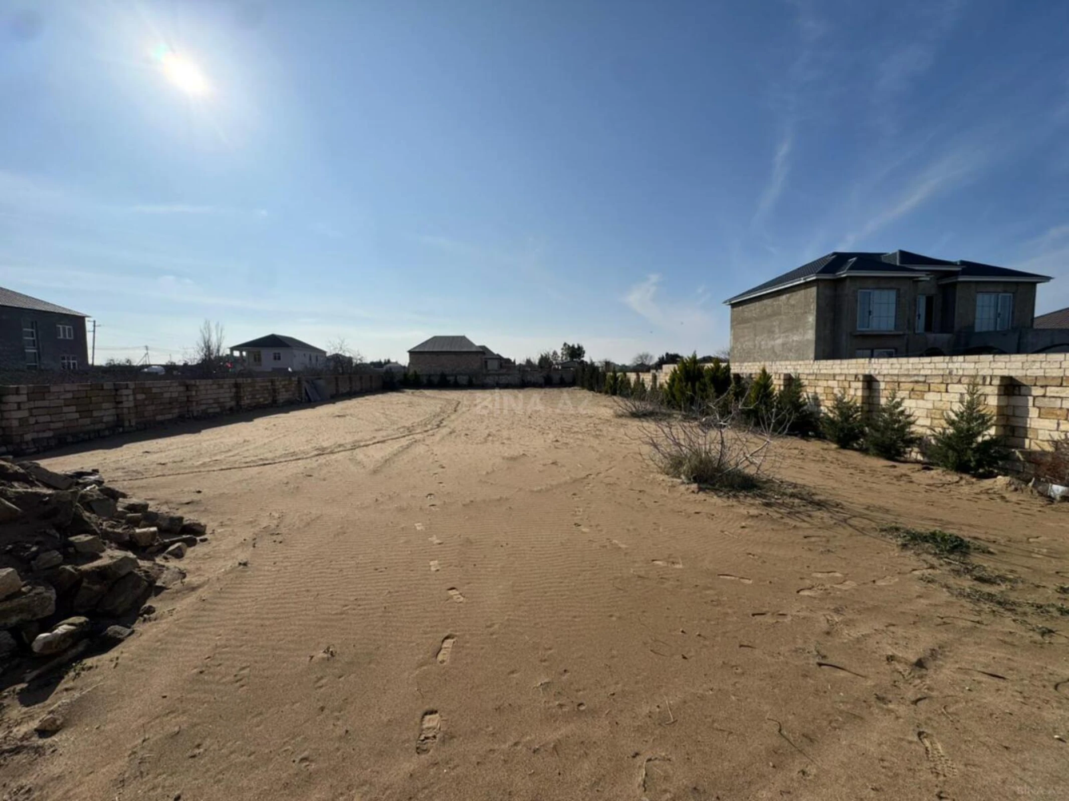 Satılır torpaq sahəsi 12 m²