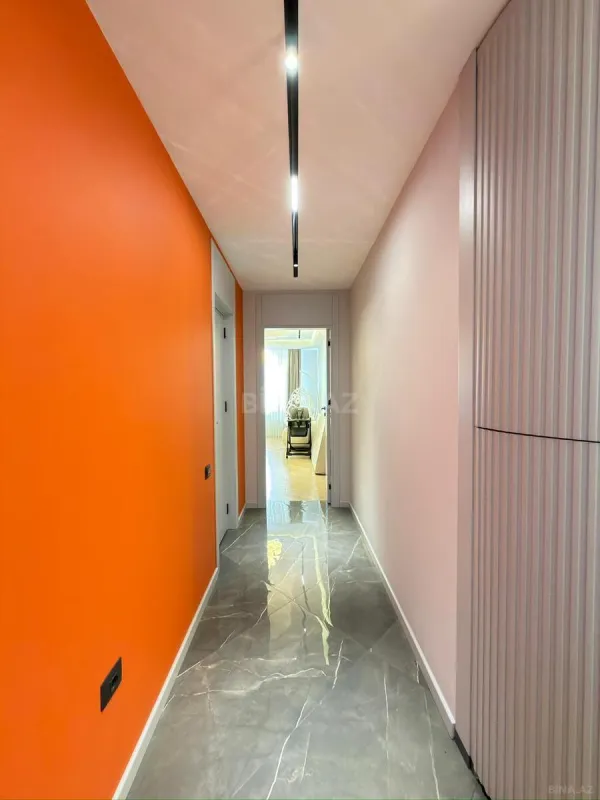 Satılır 3 otaqlı mənzil 135 m²