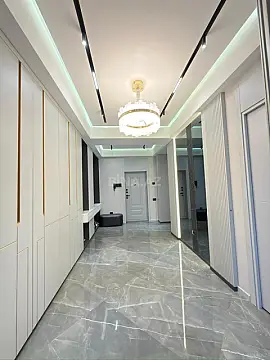 Satılır 3 otaqlı mənzil 135 m²