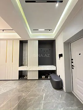 Satılır 3 otaqlı mənzil 135 m²