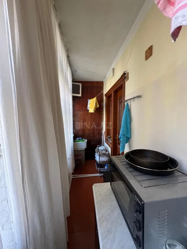 Satılır 4 otaqlı mənzil 100 m²