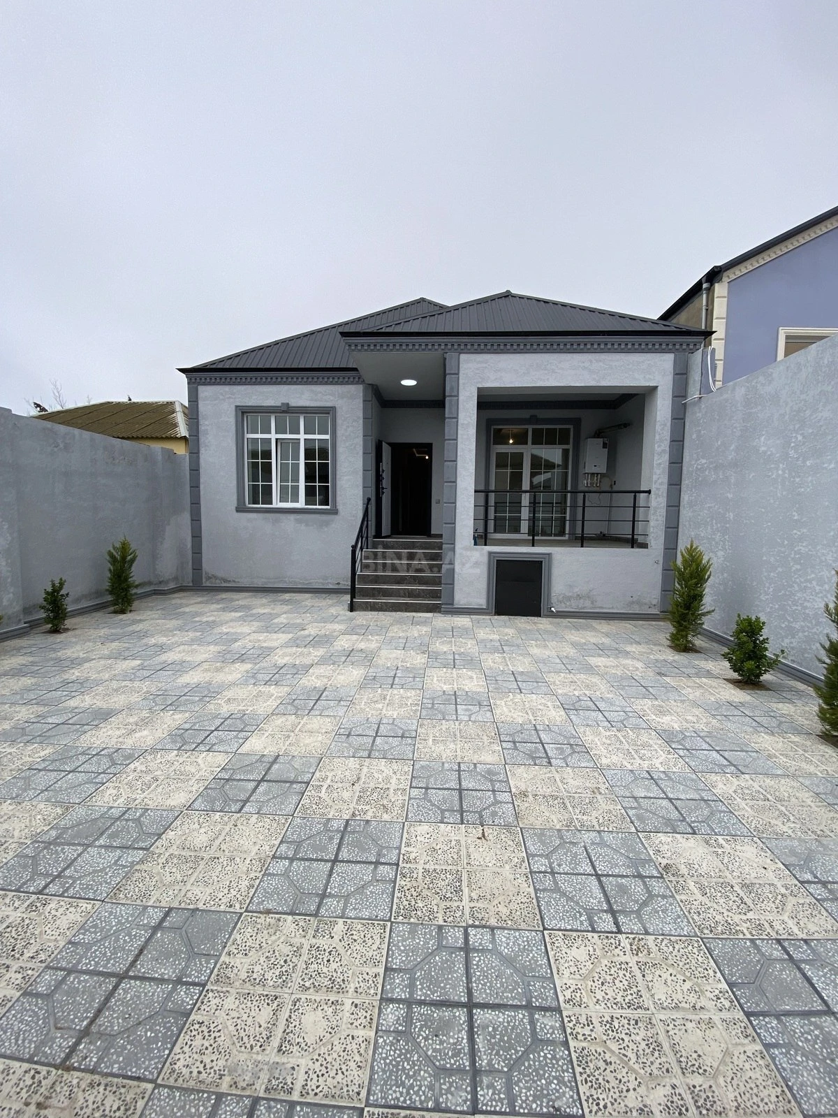 Satılır 4 otaqlı həyət evi 130 m²