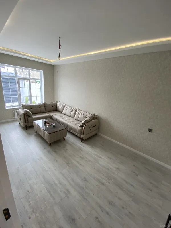 Satılır 4 otaqlı həyət evi 130 m²