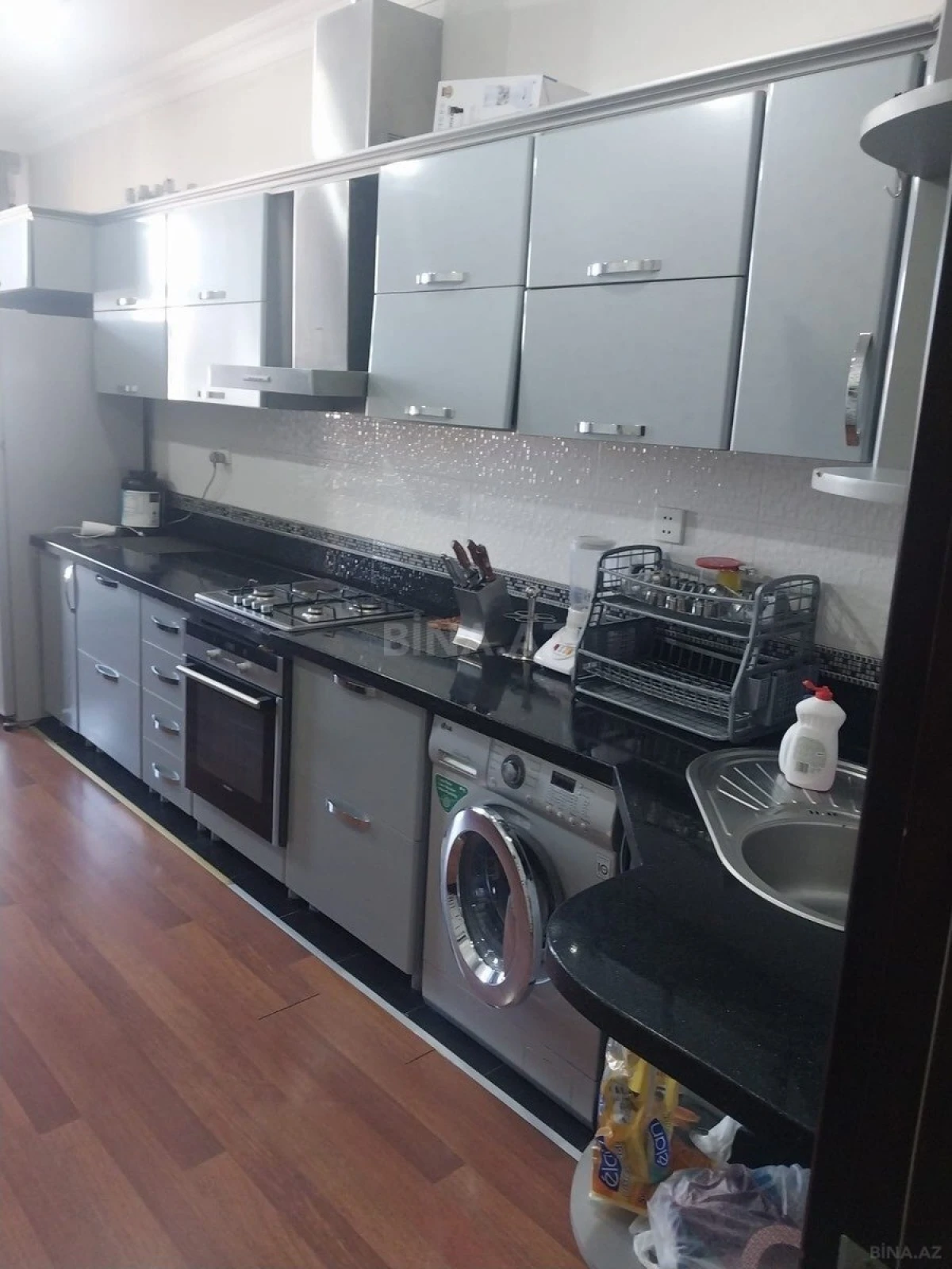 Kirayə verilir 2 otaqlı mənzil 89 m²