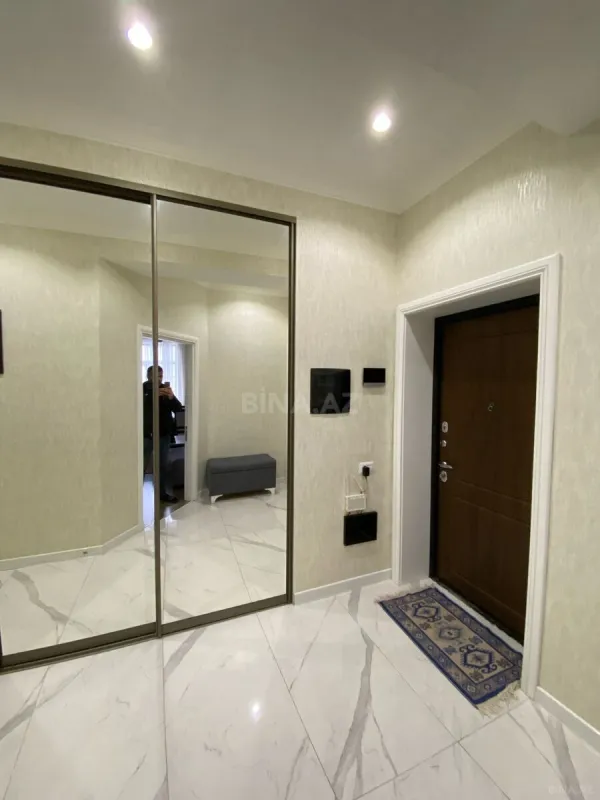 Kirayə verilir 2 otaqlı mənzil 90 m²