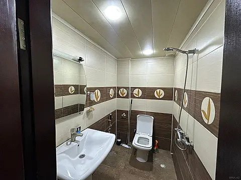 Kirayə verilir 3 otaqlı mənzil 125 m²