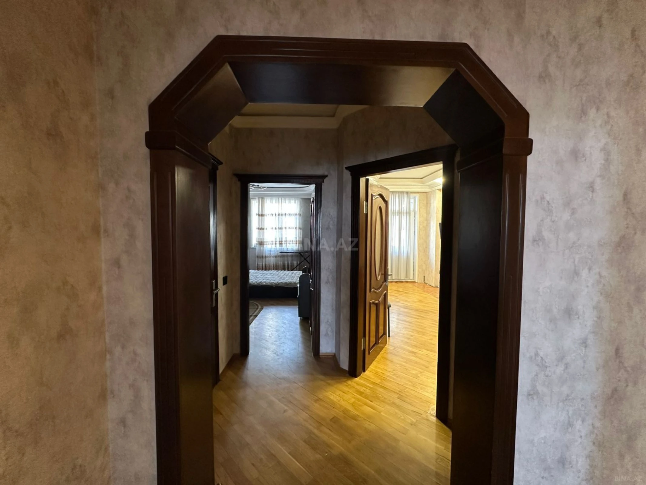 Kirayə verilir 3 otaqlı mənzil 125 m²