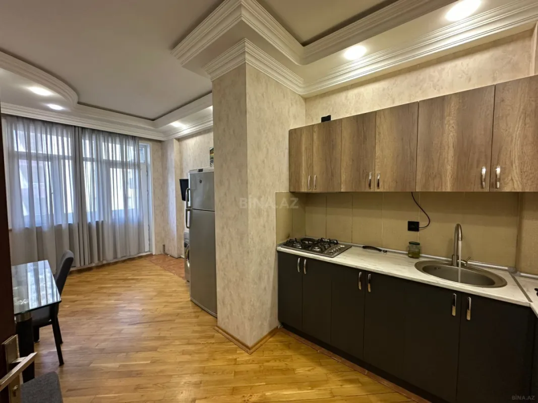 Kirayə verilir 3 otaqlı mənzil 125 m²