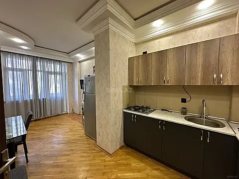 Kirayə verilir 3 otaqlı mənzil 125 m²