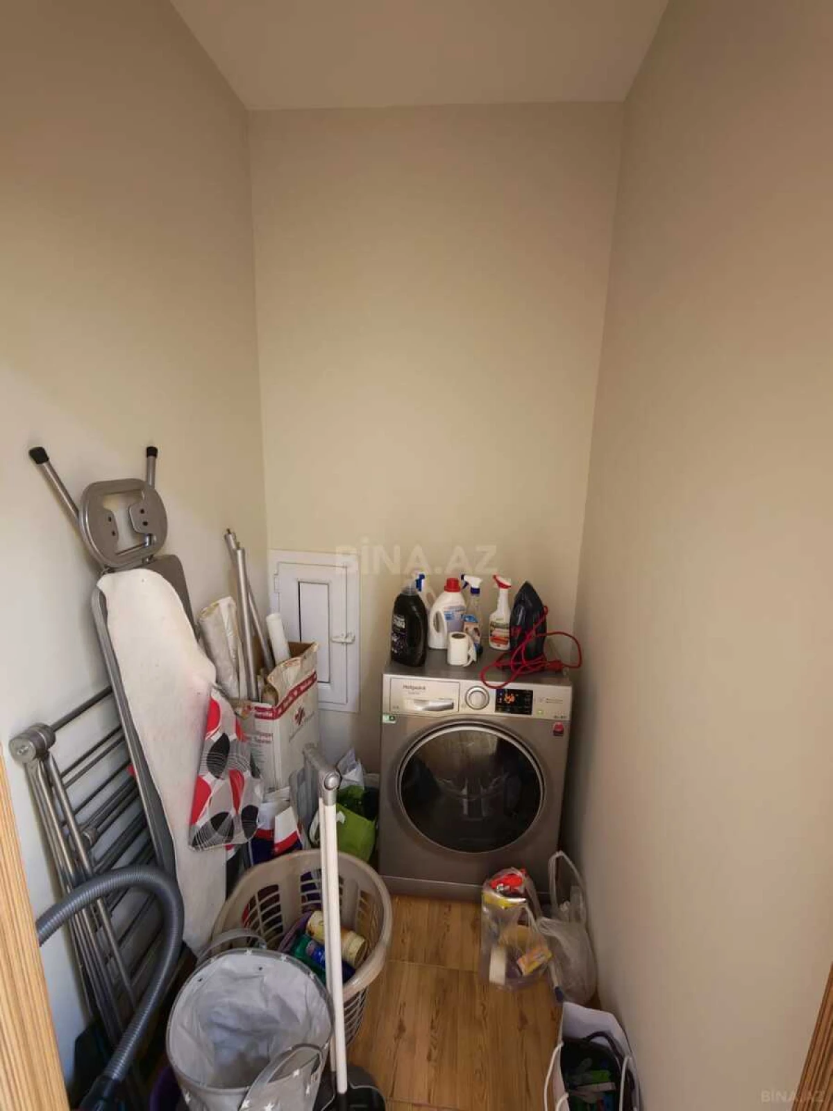 Satılır 4 otaqlı mənzil 185 m²