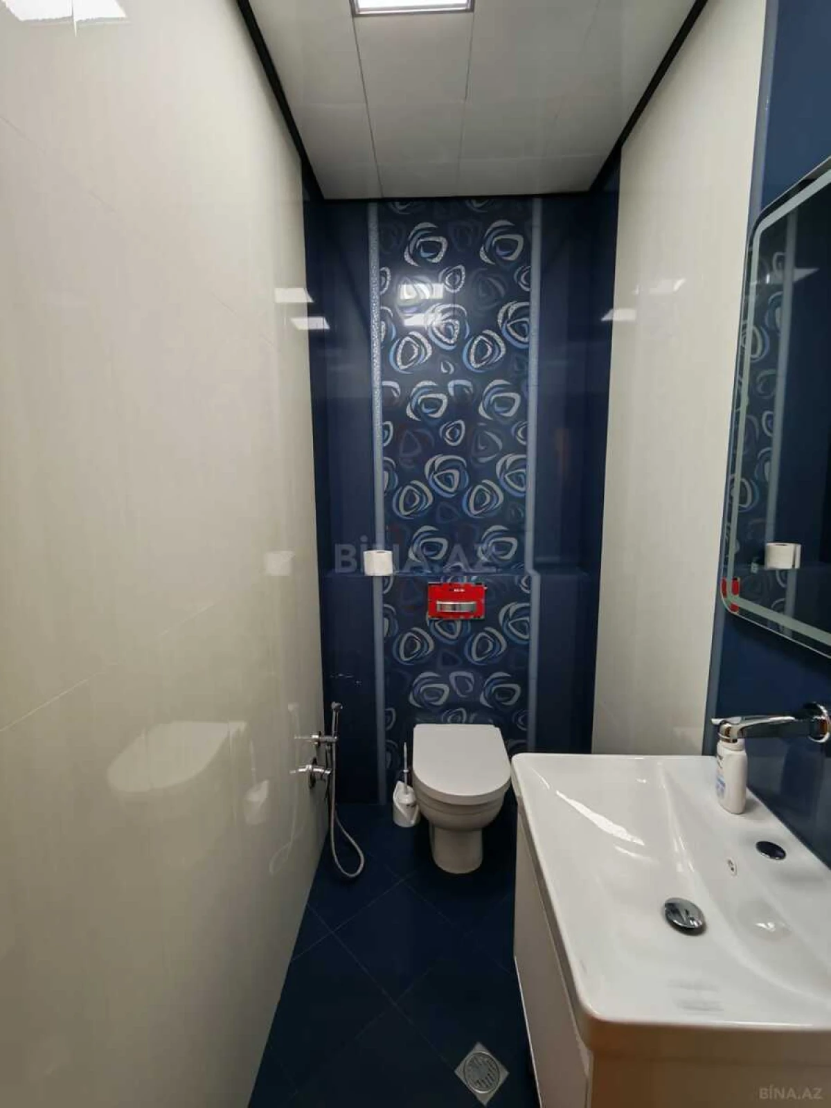 Satılır 4 otaqlı mənzil 185 m²