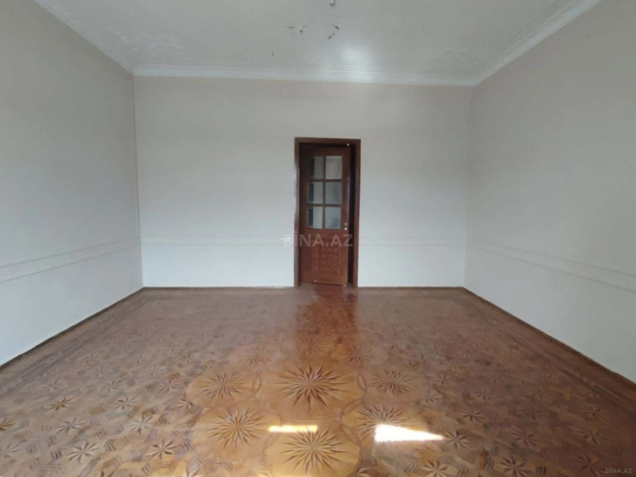 Satılır 3 otaqlı mənzil 105 m²