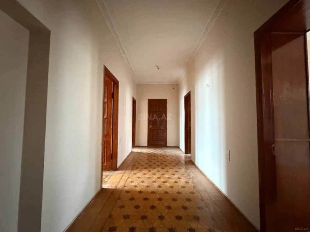 Satılır 3 otaqlı mənzil 105 m²