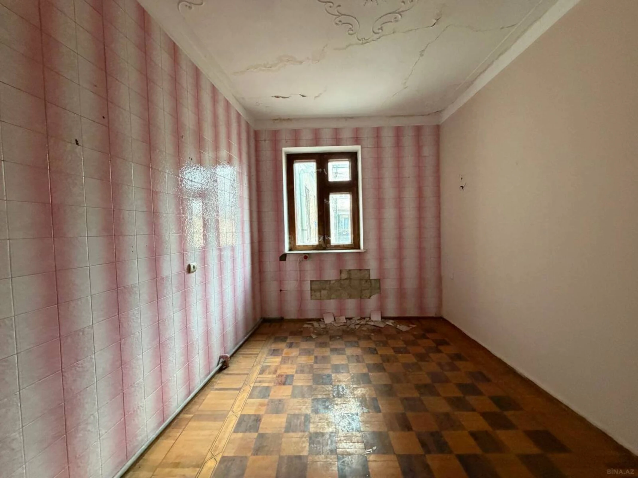 Satılır 3 otaqlı mənzil 105 m²