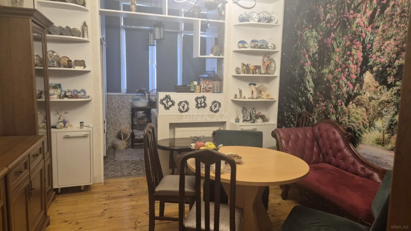 Satılır 3 otaqlı mənzil 122 m²