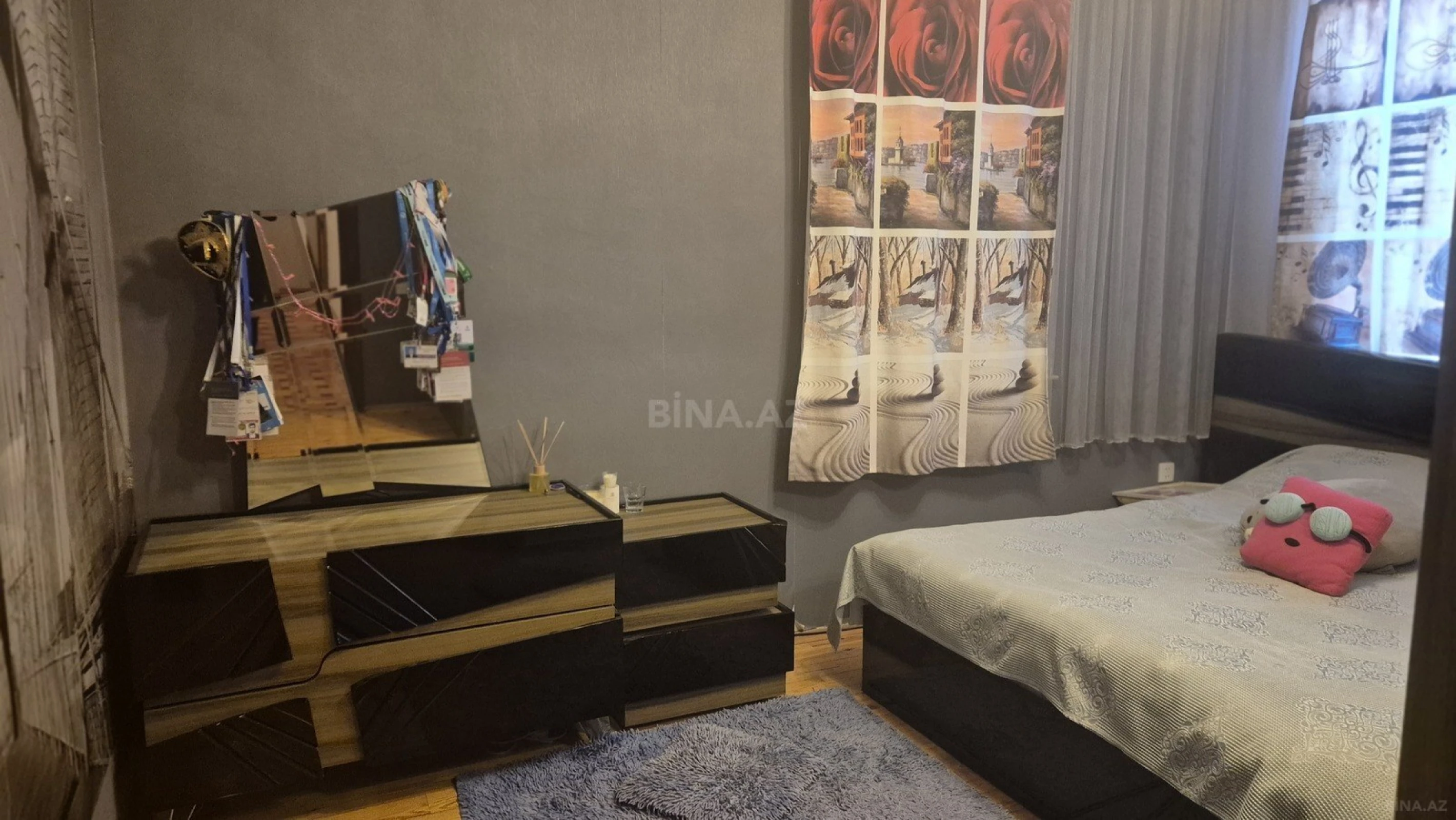 Satılır 3 otaqlı mənzil 122 m²