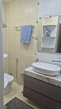 Satılır 3 otaqlı mənzil 122 m²