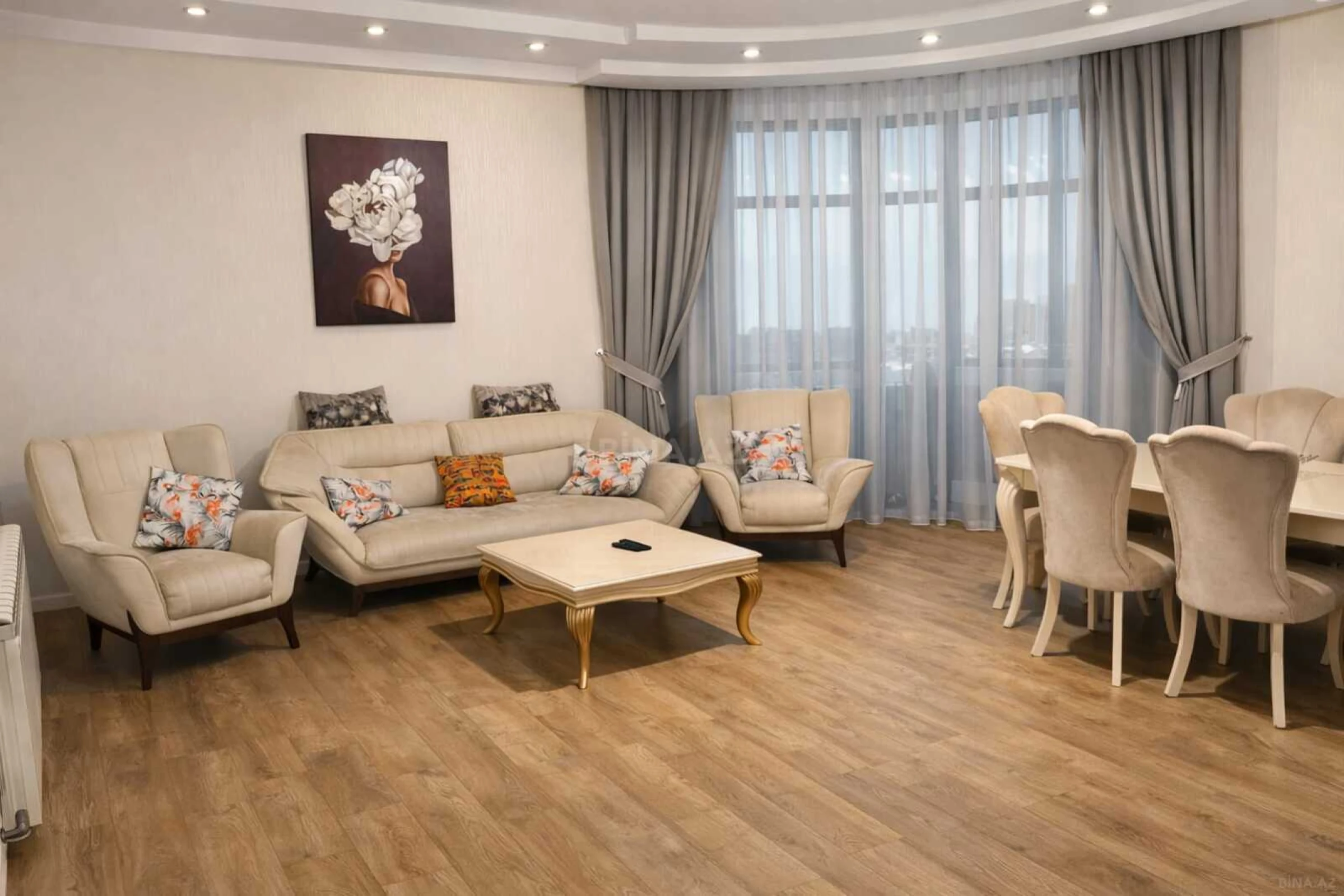 Kirayə verilir 3 otaqlı mənzil 120 m²