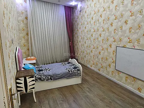 Kirayə verilir 3 otaqlı mənzil 120 m²