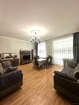 Satılır 2 otaqlı mənzil 80 m²
