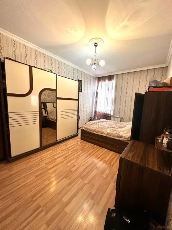 Satılır 2 otaqlı mənzil 80 m²