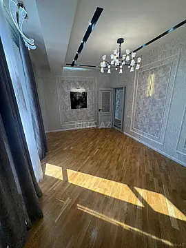 Satılır 2 otaqlı mənzil 76 m²
