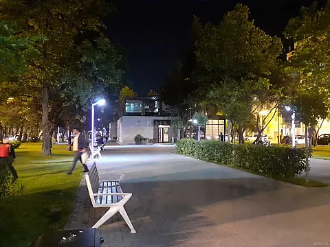 Satılır 4 otaqlı mənzil 110 m²