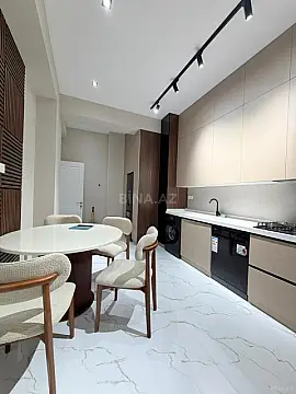 Kirayə verilir 3 otaqlı mənzil 125 m²