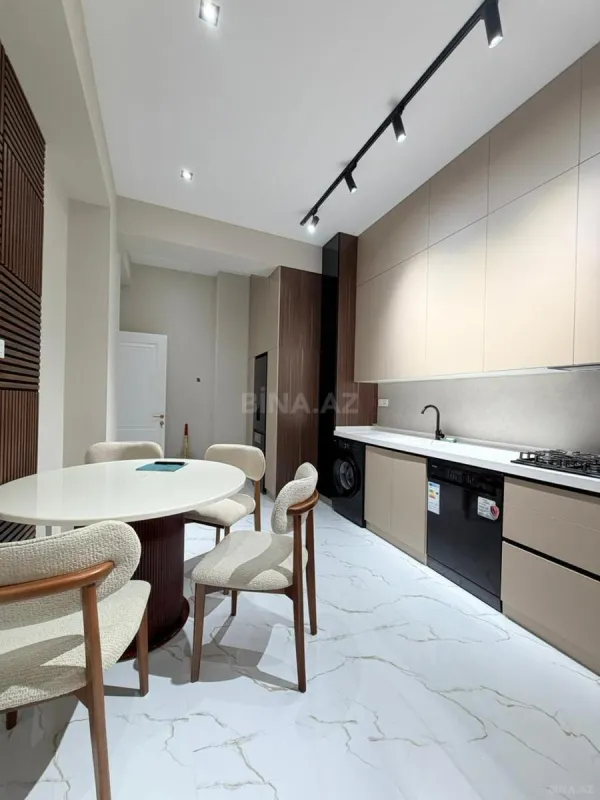 Kirayə verilir 3 otaqlı mənzil 125 m²