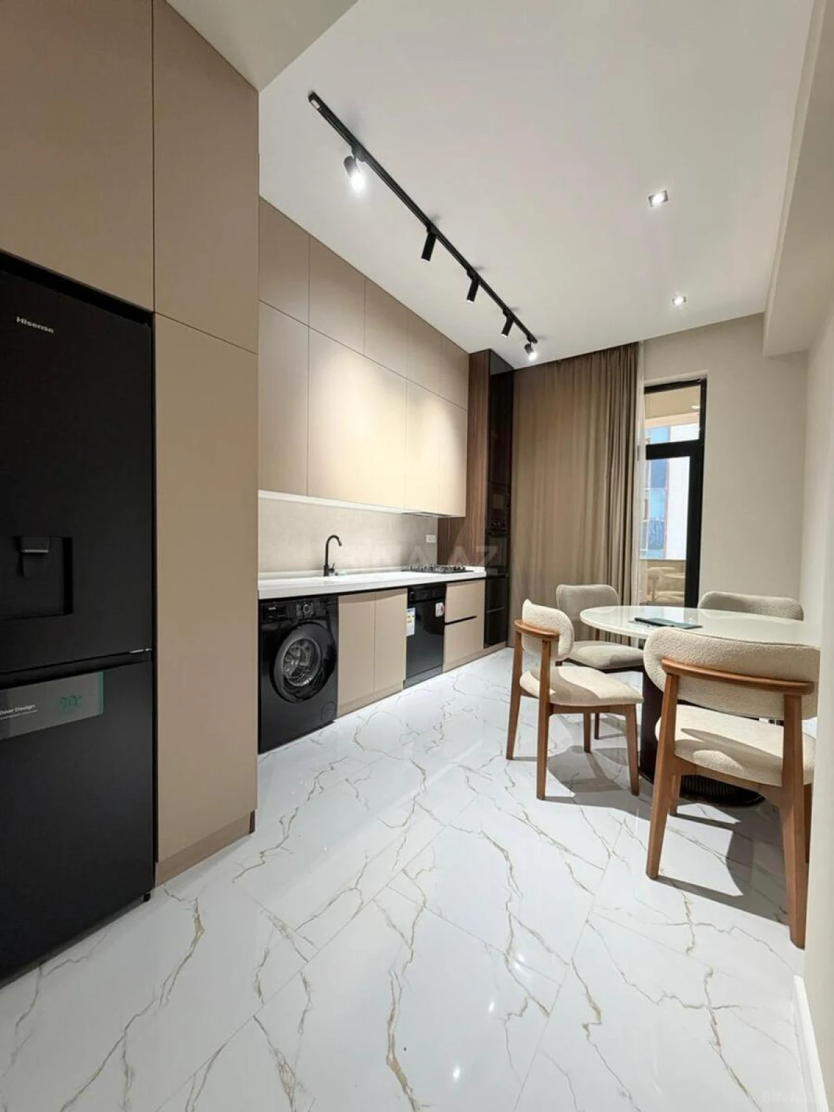 Kirayə verilir 3 otaqlı mənzil 125 m²