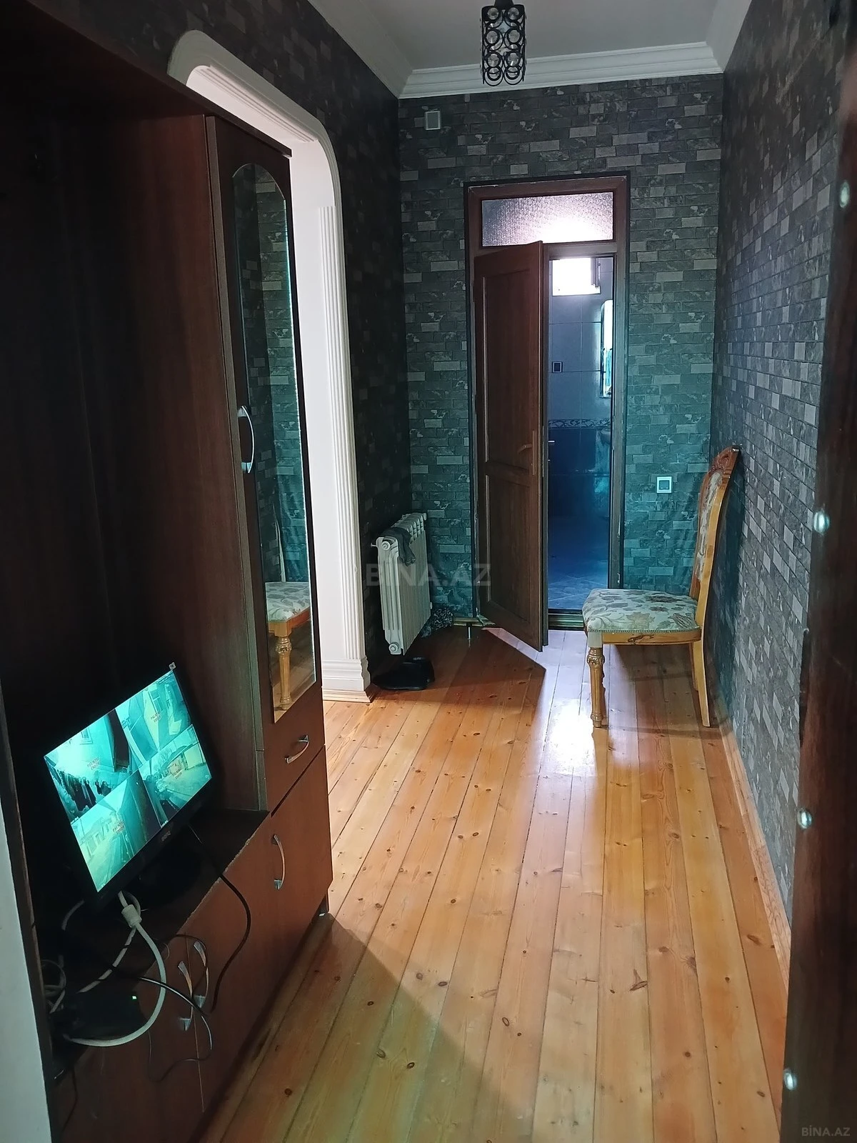 Satılır 4 otaqlı həyət evi 180 m²