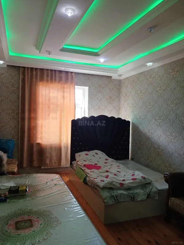 Satılır 4 otaqlı həyət evi 180 m²