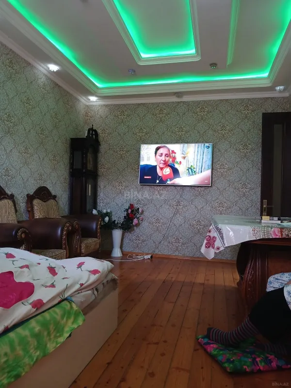 Satılır 4 otaqlı həyət evi 180 m²