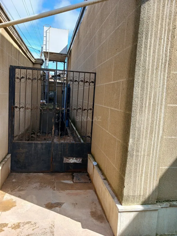 Satılır 4 otaqlı həyət evi 180 m²