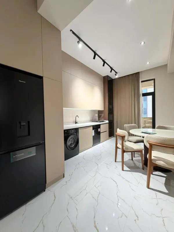 Satılır 3 otaqlı mənzil 125 m²