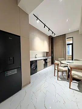 Satılır 3 otaqlı mənzil 125 m²