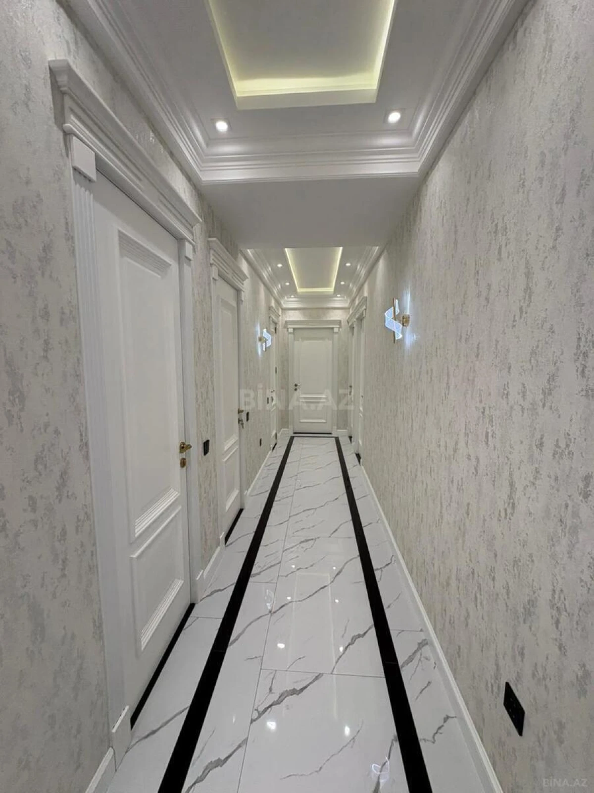 Satılır 3 otaqlı mənzil 95 m²