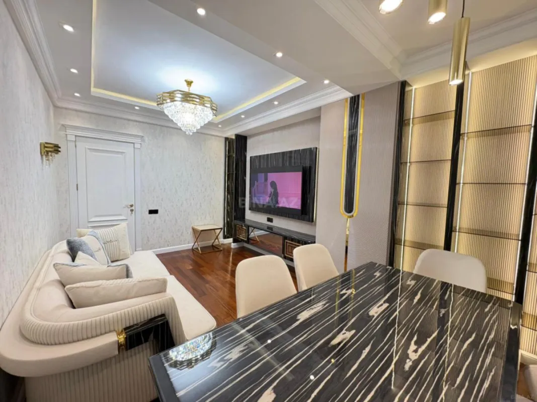 Satılır 3 otaqlı mənzil 95 m²