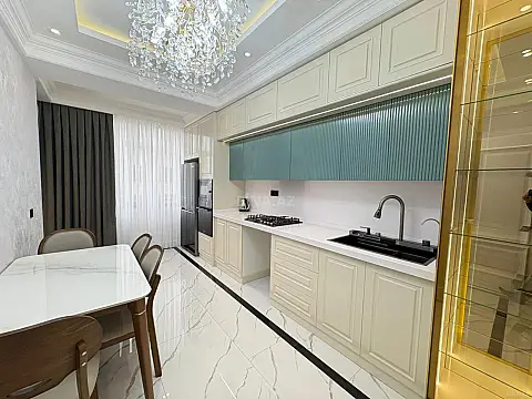 Satılır 3 otaqlı mənzil 95 m²