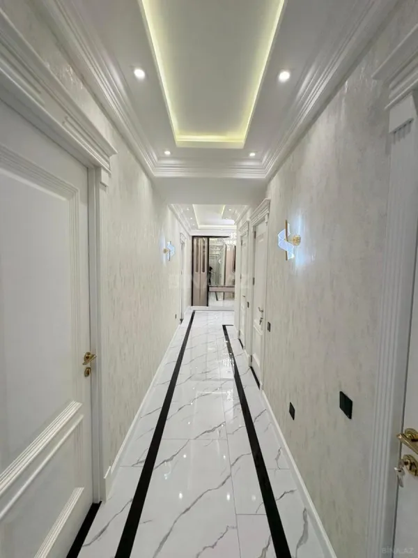 Satılır 3 otaqlı mənzil 95 m²