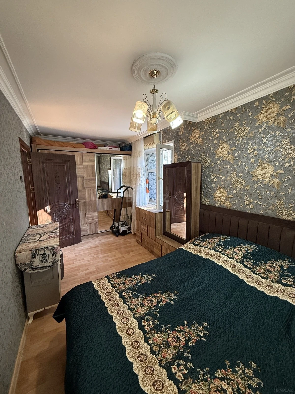 Satılır 3 otaqlı mənzil 55 m²