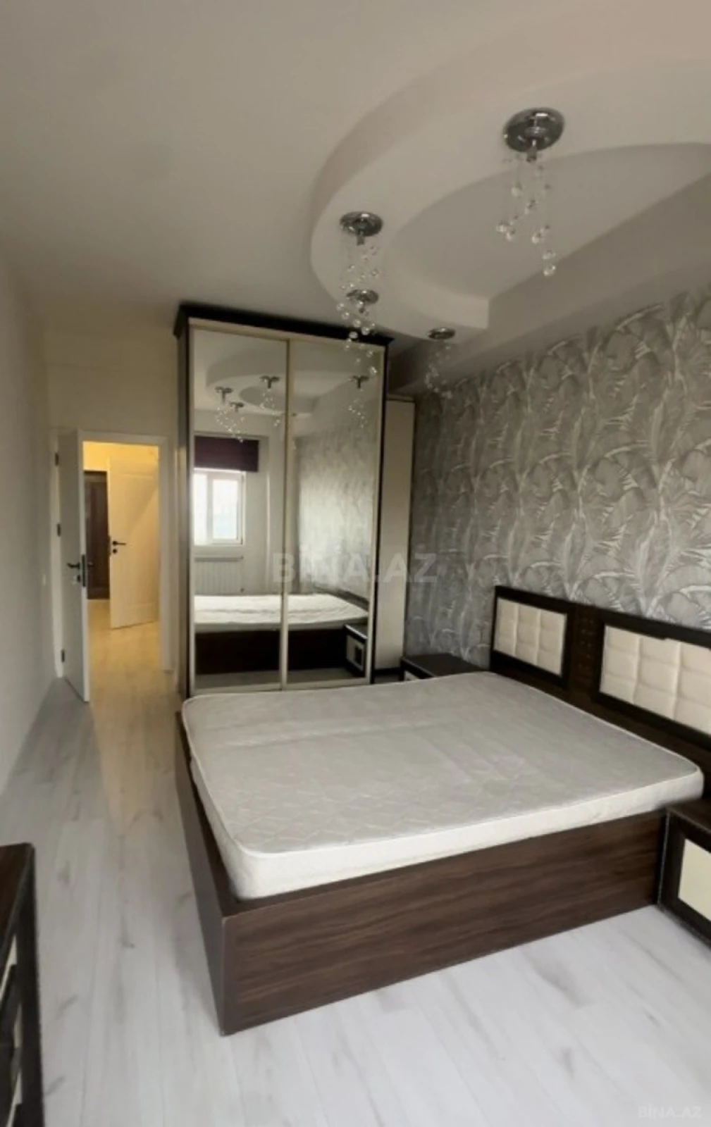 Satılır 2 otaqlı mənzil 65 m²