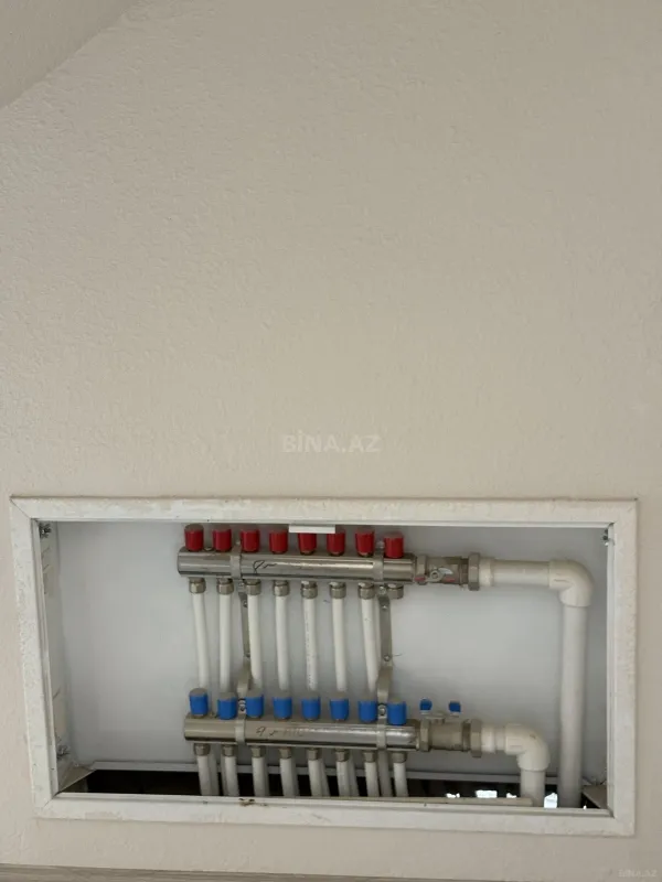 Satılır 4 otaqlı həyət evi 155 m²