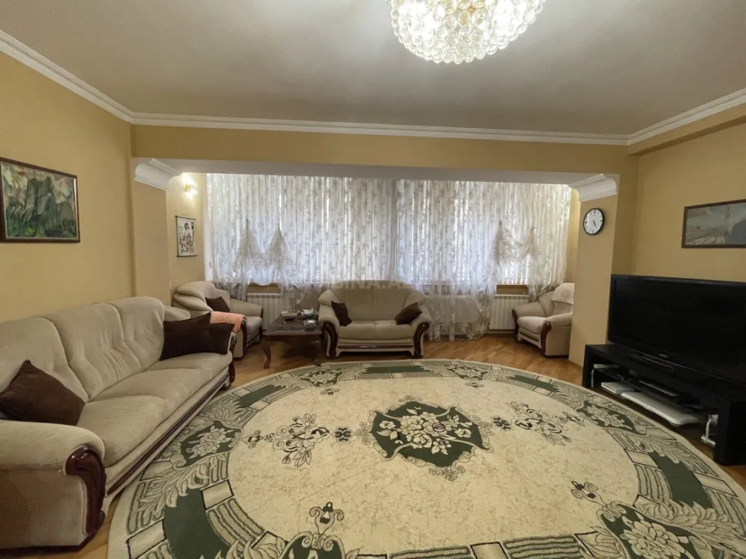 Satılır 3 otaqlı mənzil 100 m²