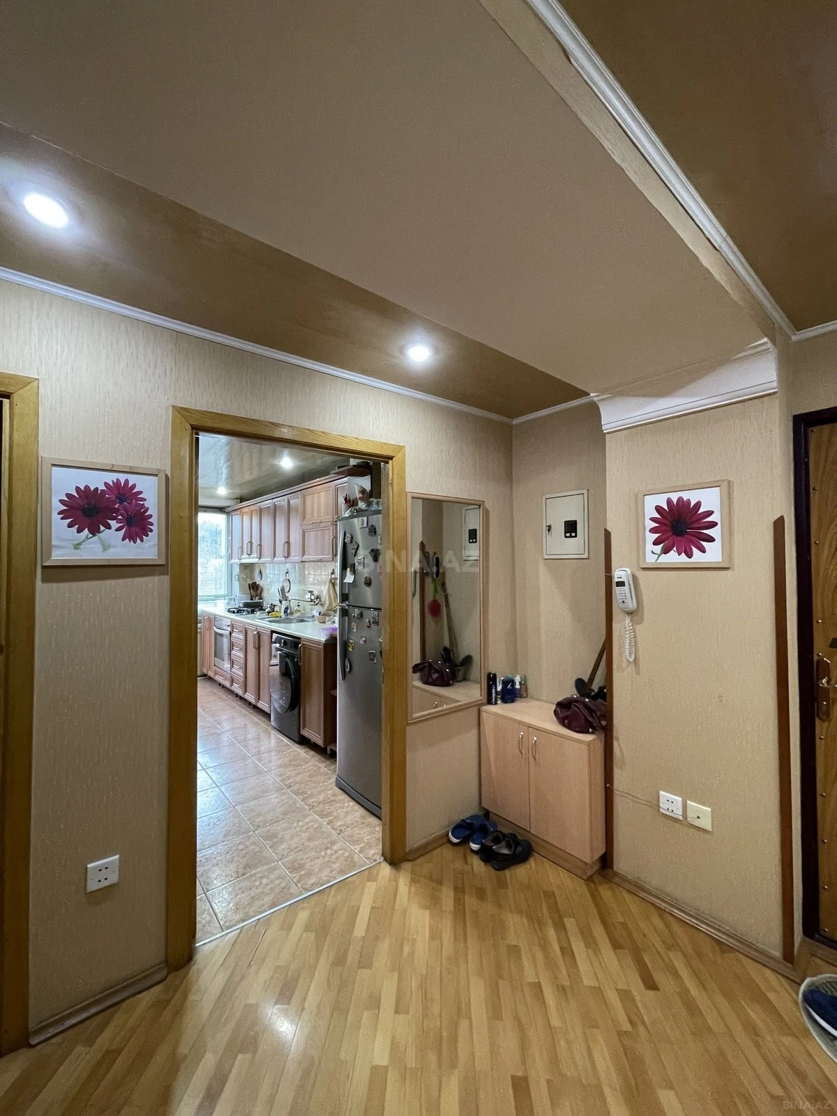 Satılır 3 otaqlı mənzil 100 m²
