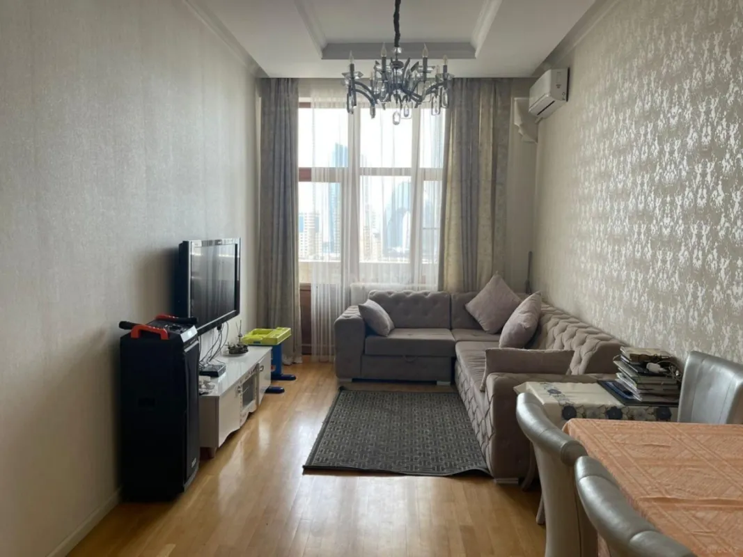 Kirayə verilir 2 otaqlı mənzil 65 m²